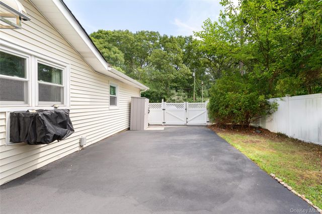 1400 Stony Brook Road, Stony Brook, NY 11790