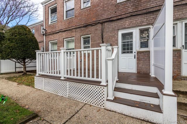 110-38 64 Avenue 35A, Forest Hills, NY 11375