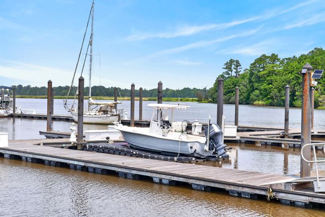 55 Pineberry Dr., Georgetown, SC 29440