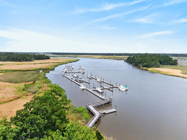 55 Pineberry Dr., Georgetown, SC 29440