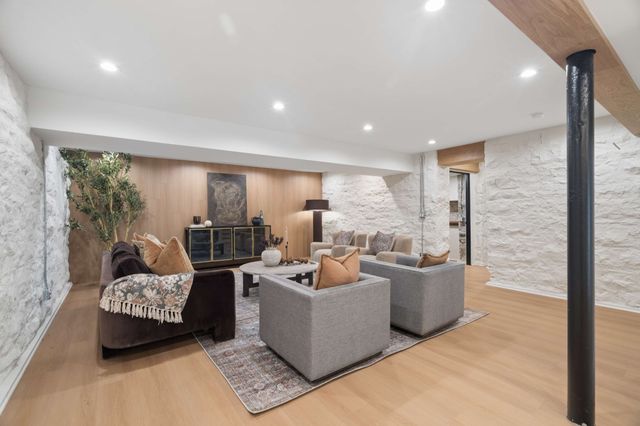 110 Lynnwood Blvd, Nashville, TN 37205