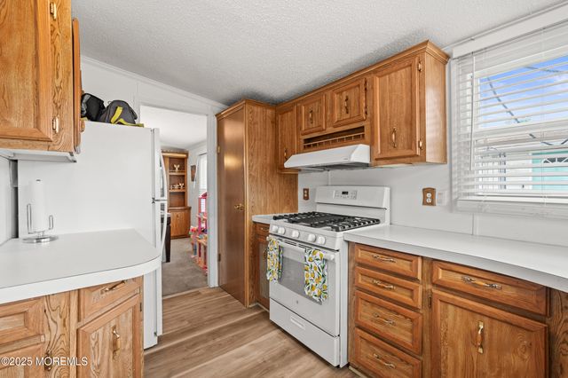 1991 NJ 37, 110, Toms River, NJ 08757