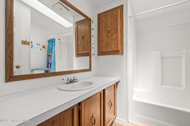 1991 NJ 37, 110, Toms River, NJ 08757