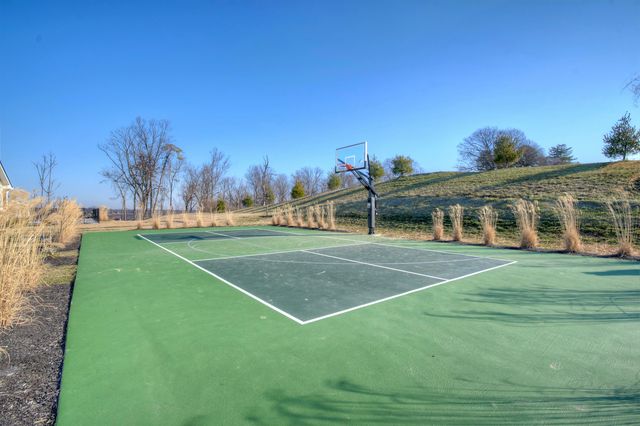 2644 White Pine Drive, Villa Hills, KY 41017