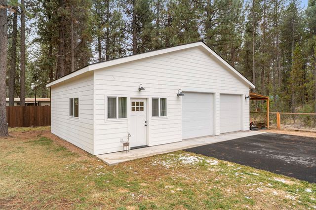 17133 Norwalk Road, Bend, OR 97707