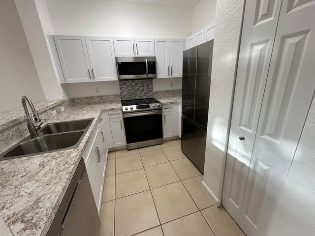 9257 SW 227th Street 26, Cutler Bay, FL 33190