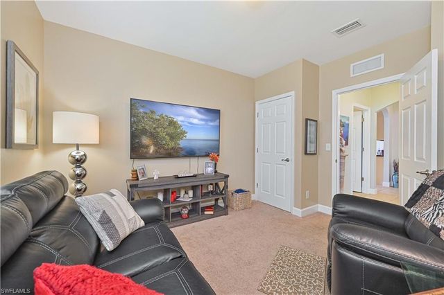 2877 Apple Blossom DR, Alva, FL 33920
