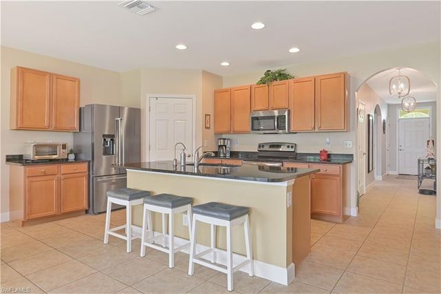 2877 Apple Blossom DR, Alva, FL 33920