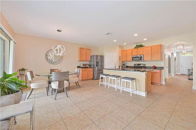 2877 Apple Blossom DR, Alva, FL 33920