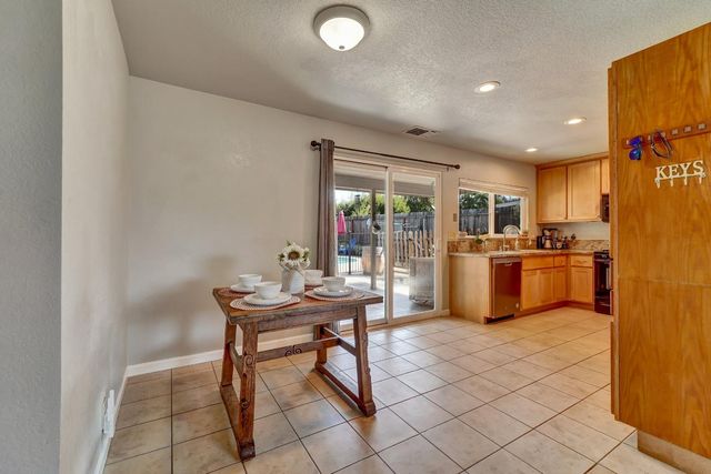 6224 E Wedgefield Way, Orangevale, CA 95662