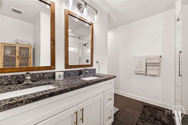 206 E 65th Street, Savannah, GA 31405