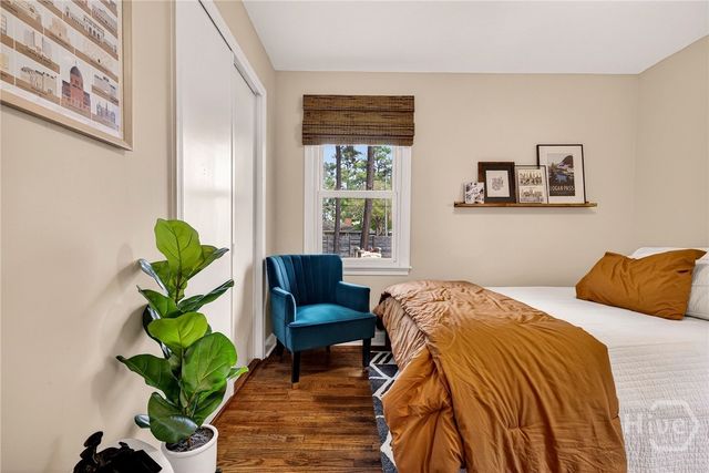 206 E 65th Street, Savannah, GA 31405