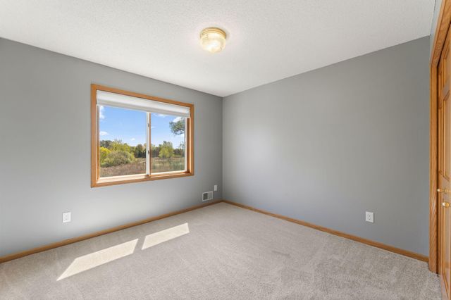 3069 Meadow Brook Drive, Woodbury, MN 55125