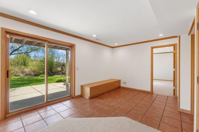 3069 Meadow Brook Drive, Woodbury, MN 55125