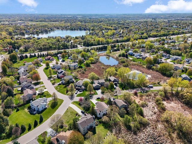 3069 Meadow Brook Drive, Woodbury, MN 55125