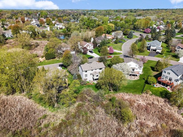 3069 Meadow Brook Drive, Woodbury, MN 55125