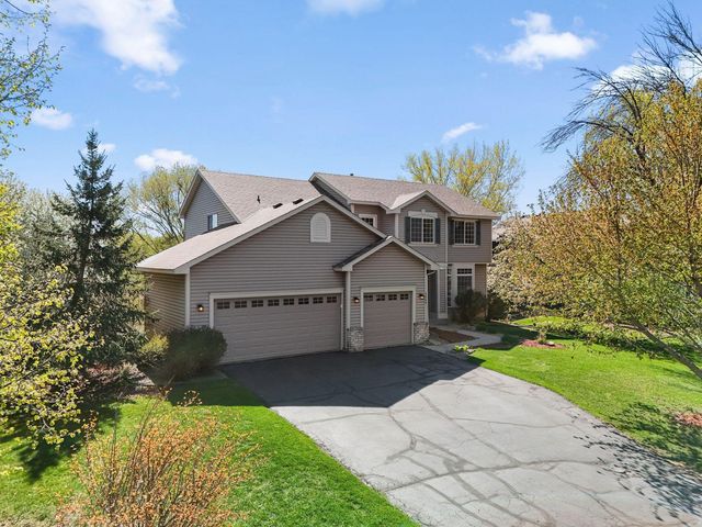 3069 Meadow Brook Drive, Woodbury, MN 55125