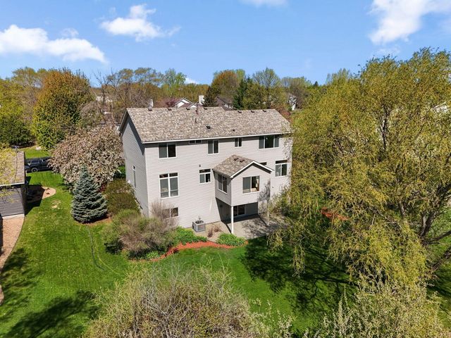 3069 Meadow Brook Drive, Woodbury, MN 55125
