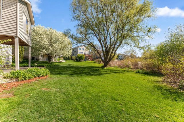 3069 Meadow Brook Drive, Woodbury, MN 55125