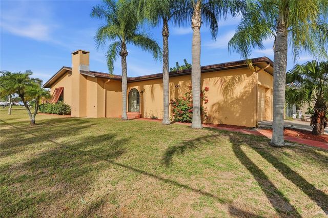 6742 WINTERSET GARDENS ROAD, Winter Haven, FL 33884