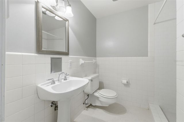 6742 WINTERSET GARDENS ROAD, Winter Haven, FL 33884