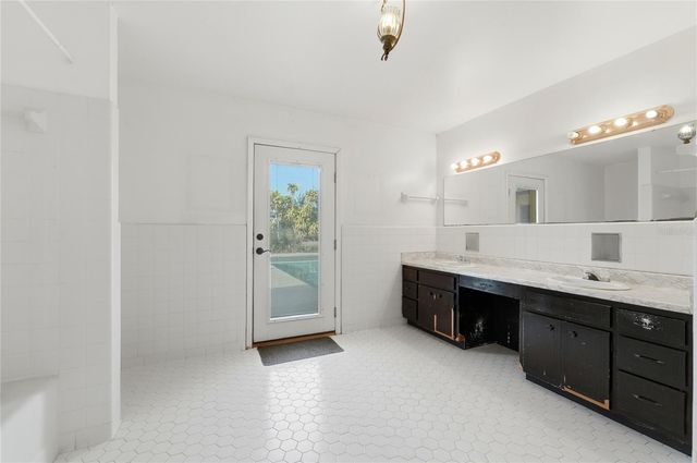 6742 WINTERSET GARDENS ROAD, Winter Haven, FL 33884