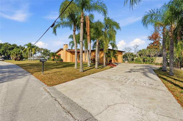 6742 WINTERSET GARDENS ROAD, Winter Haven, FL 33884