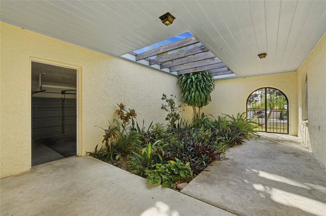 6742 WINTERSET GARDENS ROAD, Winter Haven, FL 33884