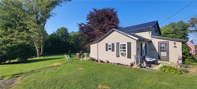 106 Tanner Rd, Greenville Boro, PA 16125