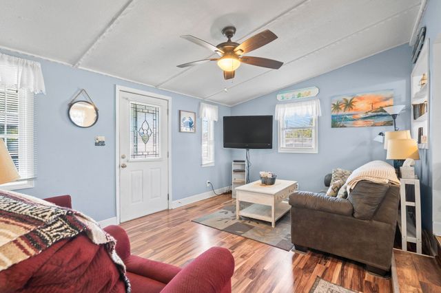 6001-1818 S Kings Hwy., Myrtle Beach, SC 29575