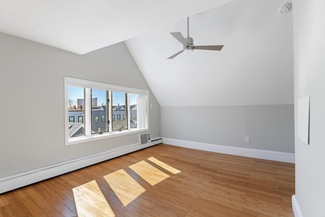 7 Hawthorne St 2, Everett, MA 02149