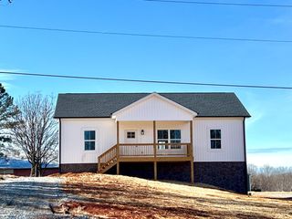 1346 S Coolwell Road, Madison Heights, VA 24572
