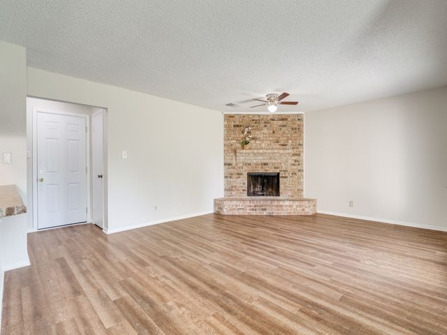 1108 Briar Court, Benbrook, TX 76126