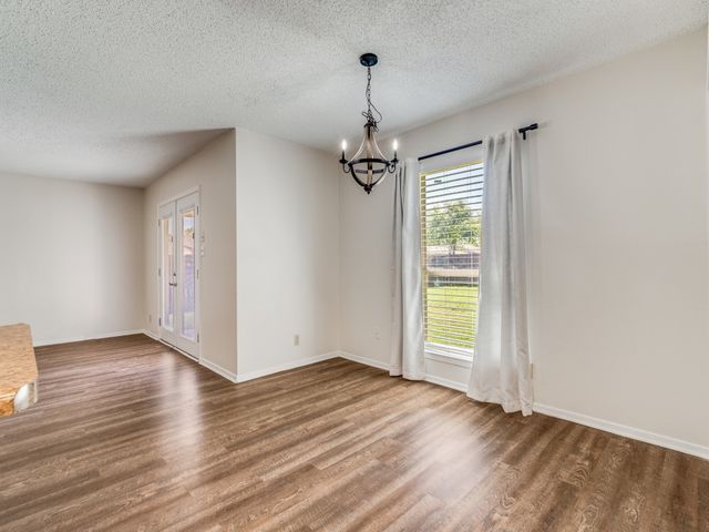 1108 Briar Court, Benbrook, TX 76126