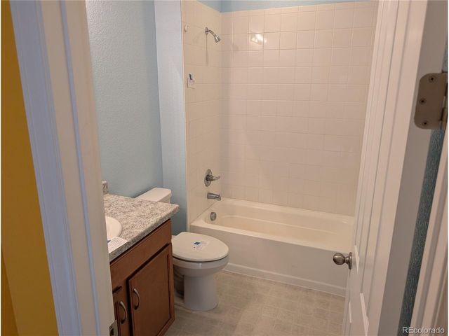 27646 E 10th Dr, Aurora, CO 80018