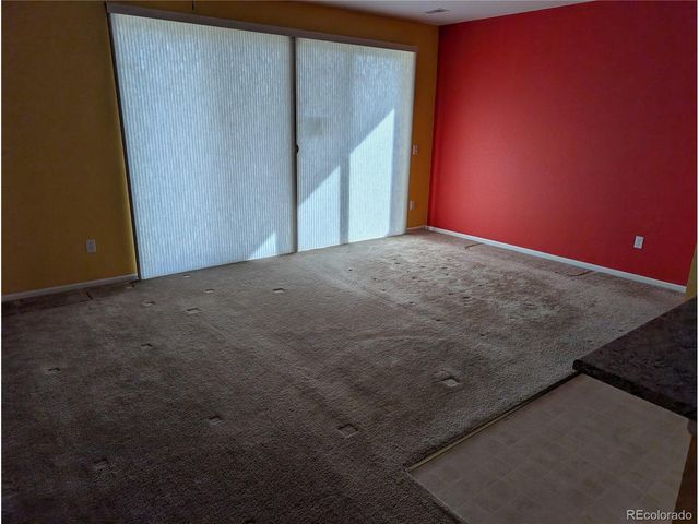 27646 E 10th Dr, Aurora, CO 80018