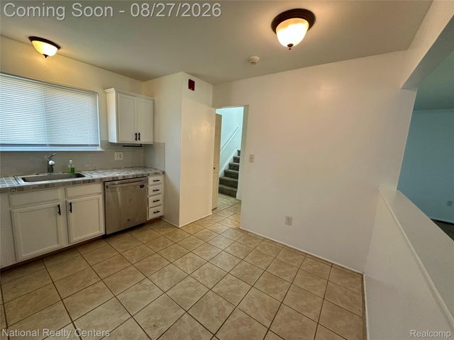 2057 W FRANKLIN Drive 41, Canton Charter Township, MI 48187