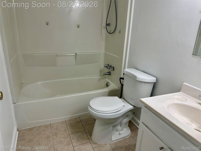 2057 W FRANKLIN Drive 41, Canton Charter Township, MI 48187