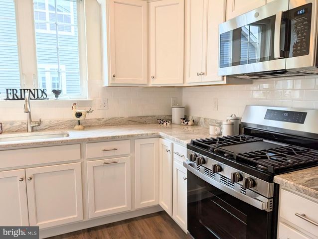 19 PRESTWICK LN, Williamstown, NJ 08094