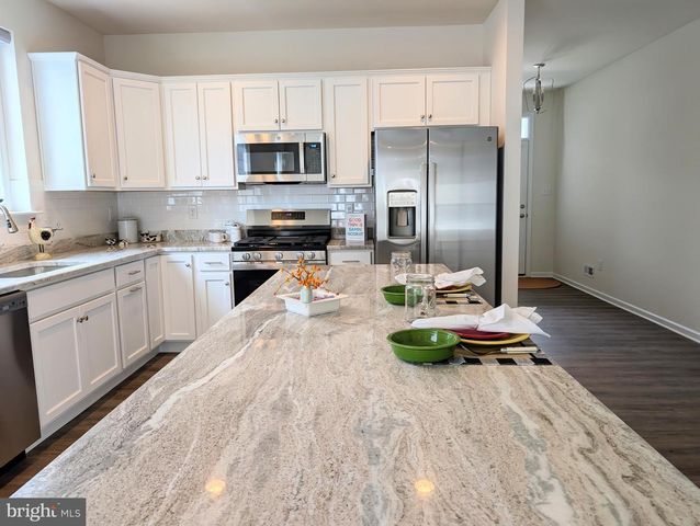 19 PRESTWICK LN, Williamstown, NJ 08094