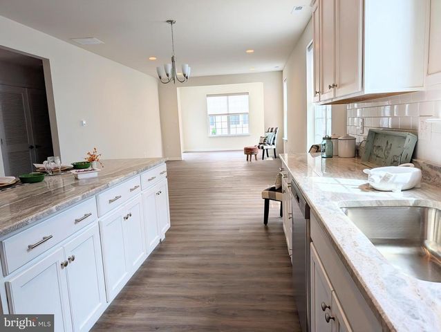 19 PRESTWICK LN, Williamstown, NJ 08094