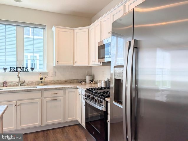 19 PRESTWICK LN, Williamstown, NJ 08094