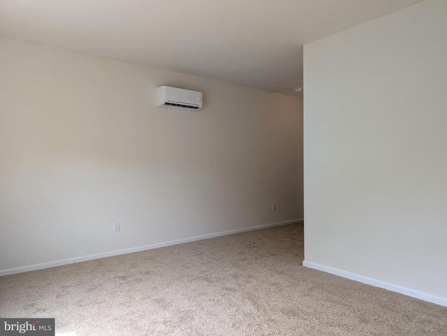 19 PRESTWICK LN, Williamstown, NJ 08094