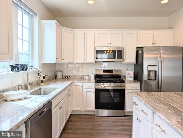 19 PRESTWICK LN, Williamstown, NJ 08094