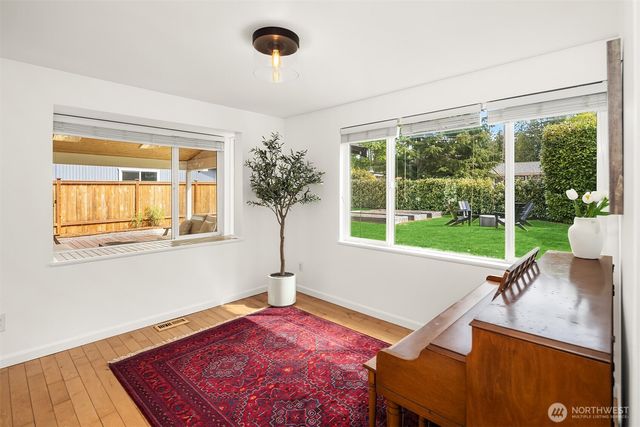 24109 107th Place W, Edmonds, WA 98020