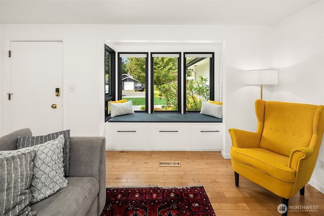 24109 107th Place W, Edmonds, WA 98020