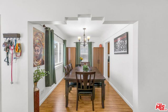 8823 S Wilton Place, Los Angeles, CA 90047