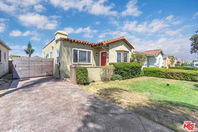 8823 S Wilton Place, Los Angeles, CA 90047