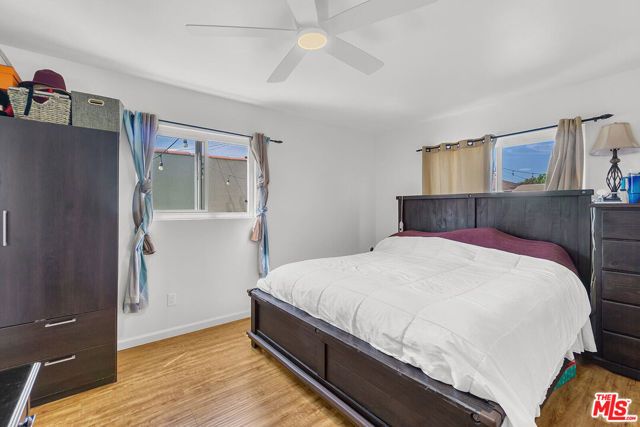 8823 S Wilton Place, Los Angeles, CA 90047