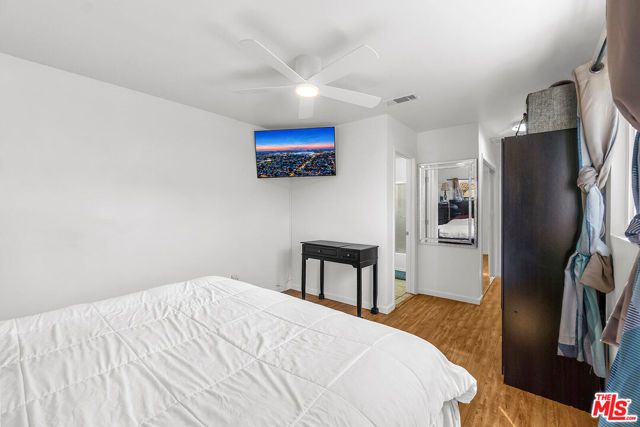 8823 S Wilton Place, Los Angeles, CA 90047